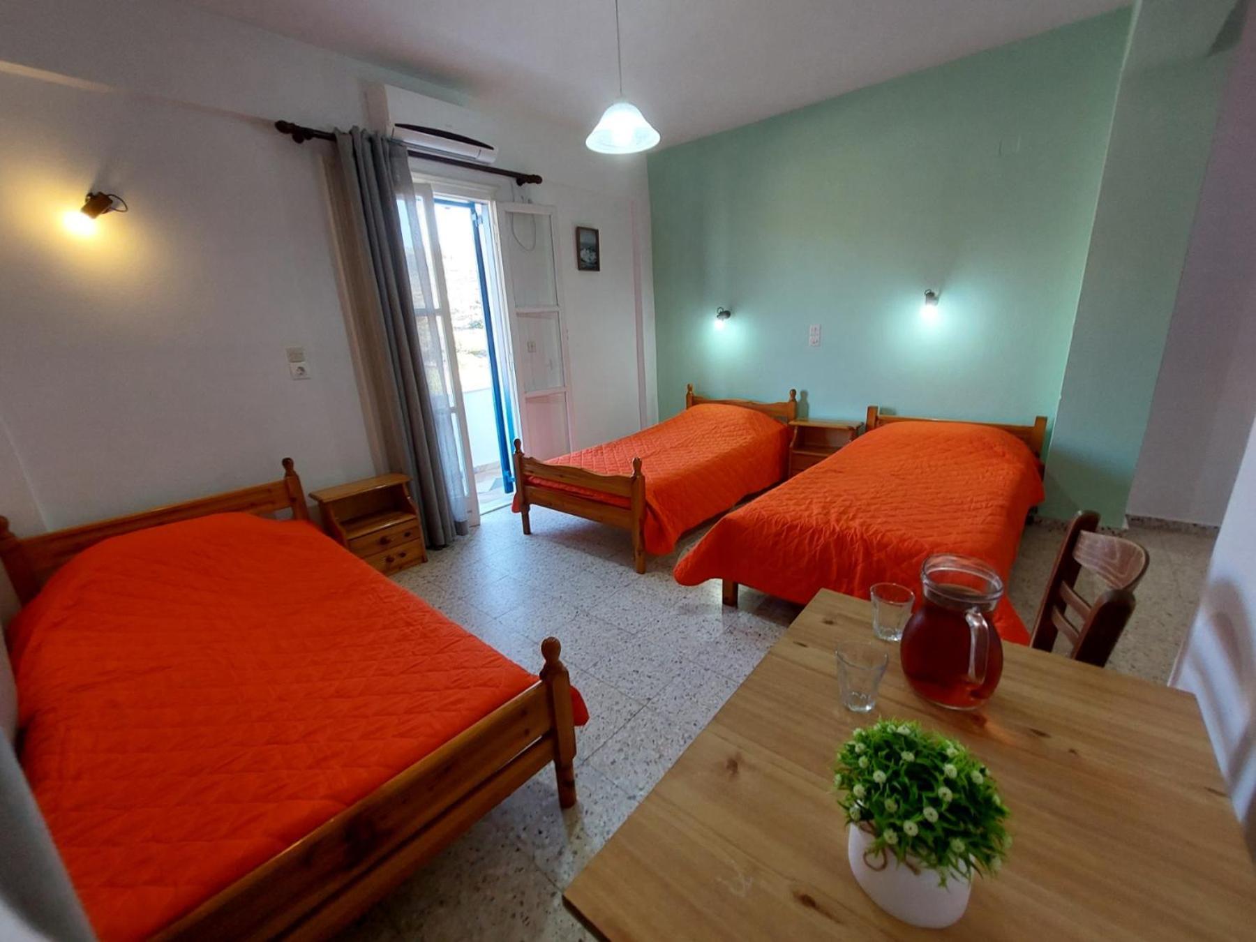 Koukos Hotel Agia Theodoti Exterior foto