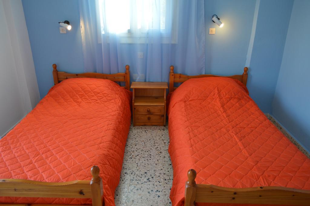 Koukos Hotel Agia Theodoti Exterior foto